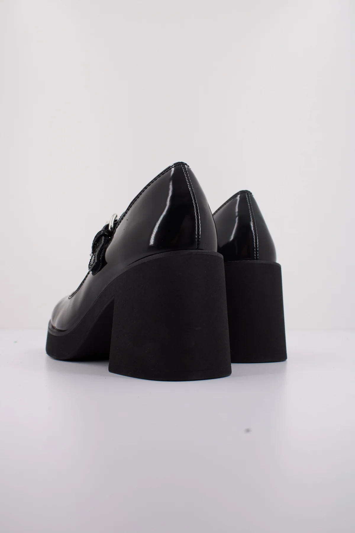 1000137901 - Image 4